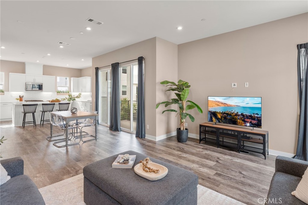 1423 W Cara Property Photo 10