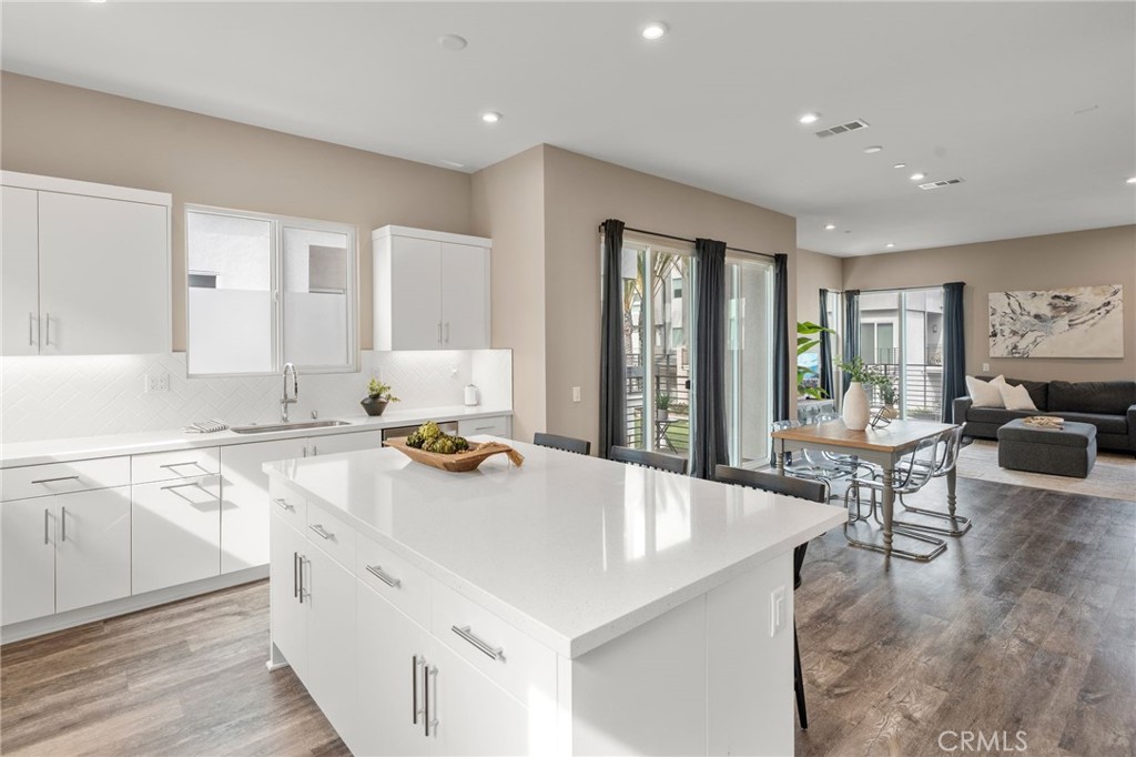 1423 W Cara Property Photo 15