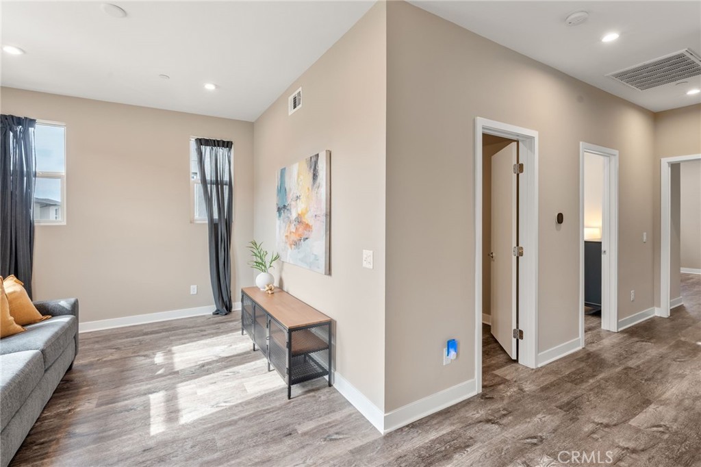 1423 W Cara Property Photo 16
