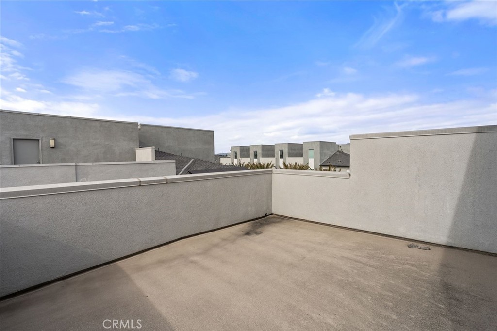 1423 W Cara Property Photo 32