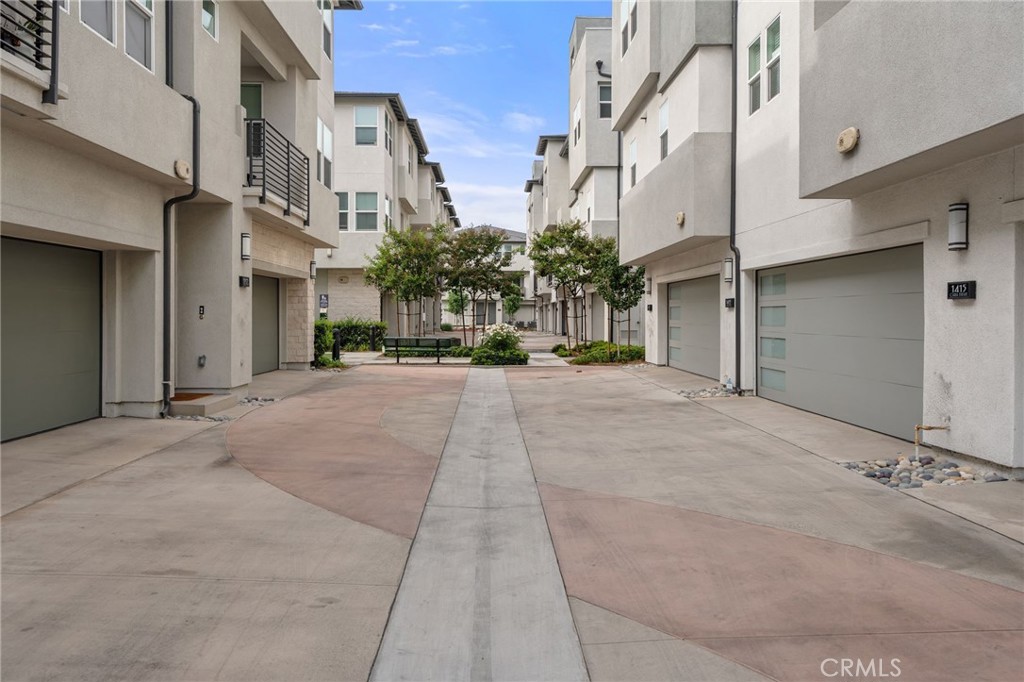 1423 W Cara Property Photo 38