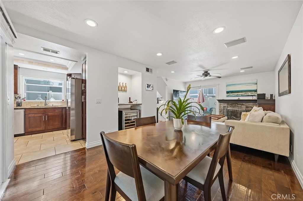 2217 Mayfair Court Property Photo 4