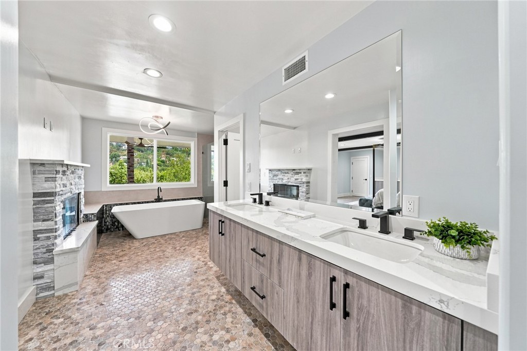 6002 Graciosa Property Photo 1