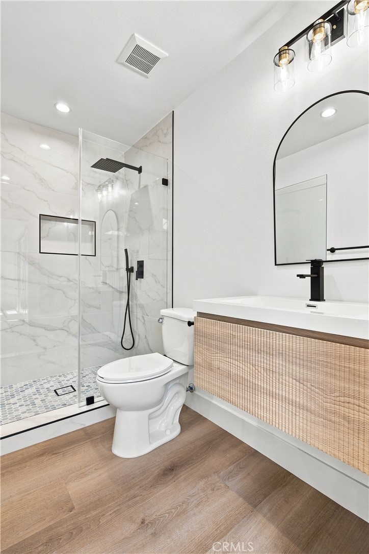 2133 Via Puerta A Property Photo 17