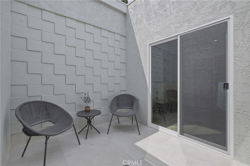 2133 Via Puerta A Property Photo 20