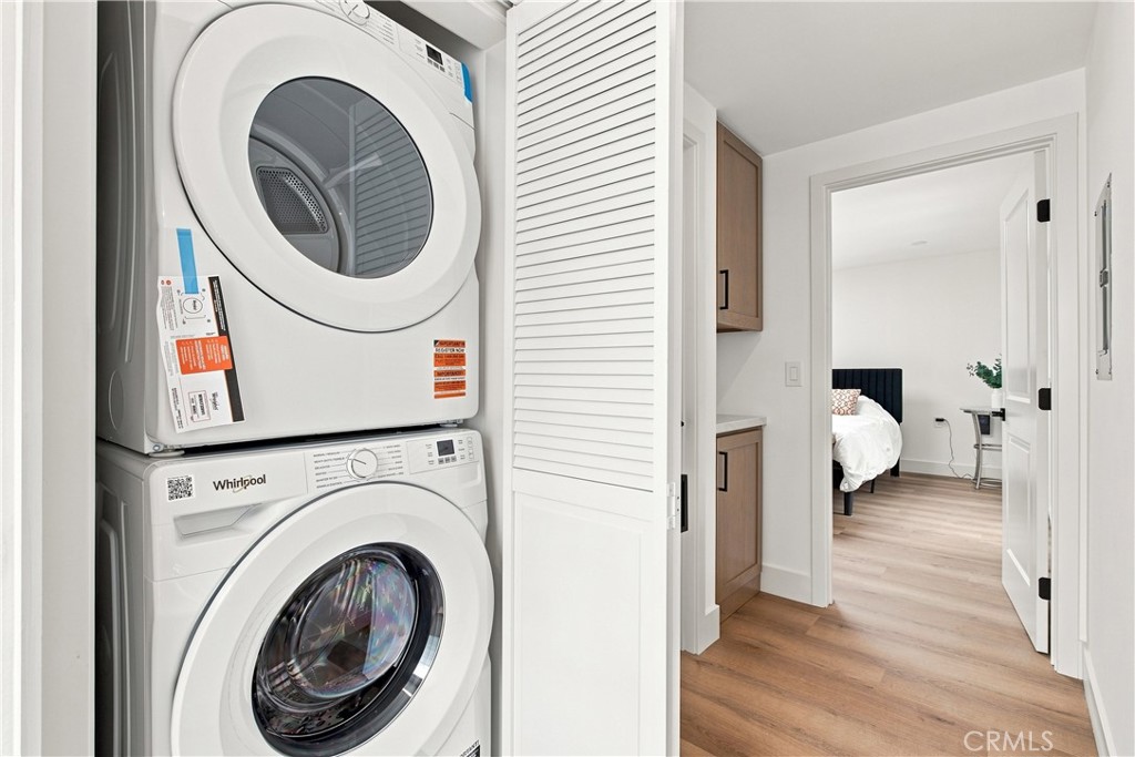 2133 Via Puerta A Property Photo 28