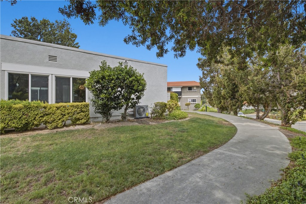 2133 Via Puerta A Property Photo 32
