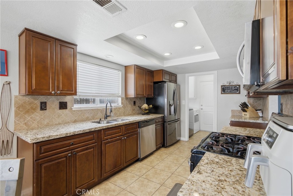 2443 Tulip Court Property Photo 13