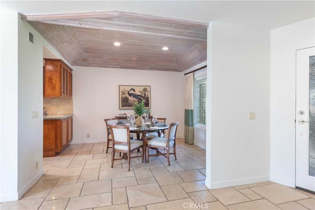 6261 Majorca Circle Property Photo 8
