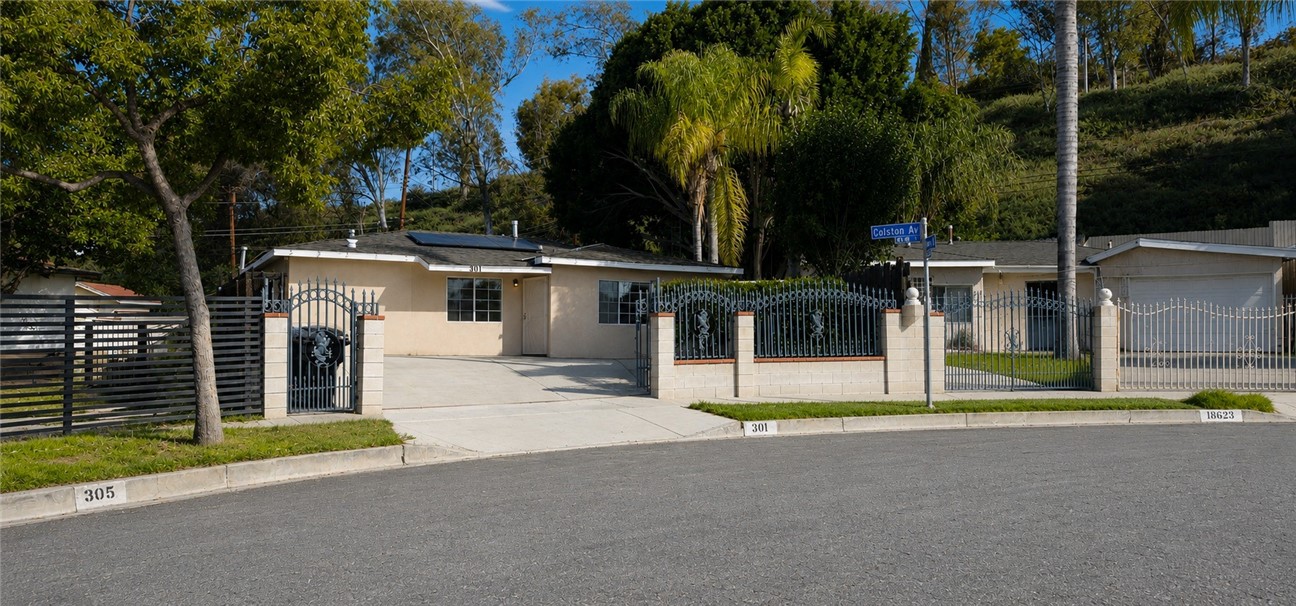 301 Colston Avenue Property Photo 1