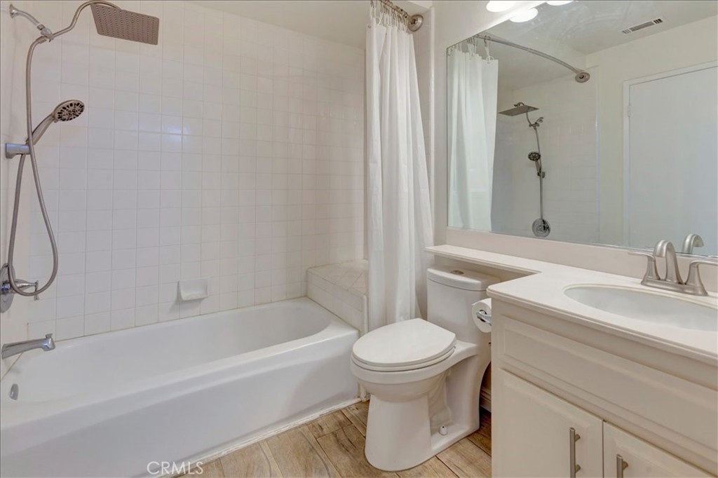 1364 N Schooner Lane 76 Property Photo 15