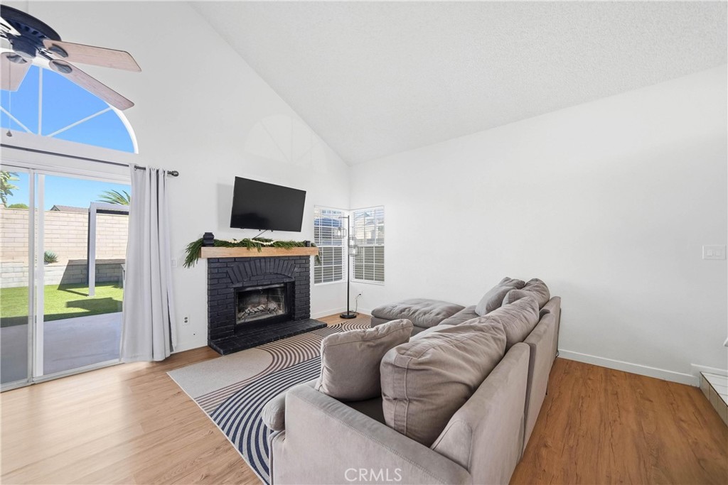 2401 Acorn Property Photo 5