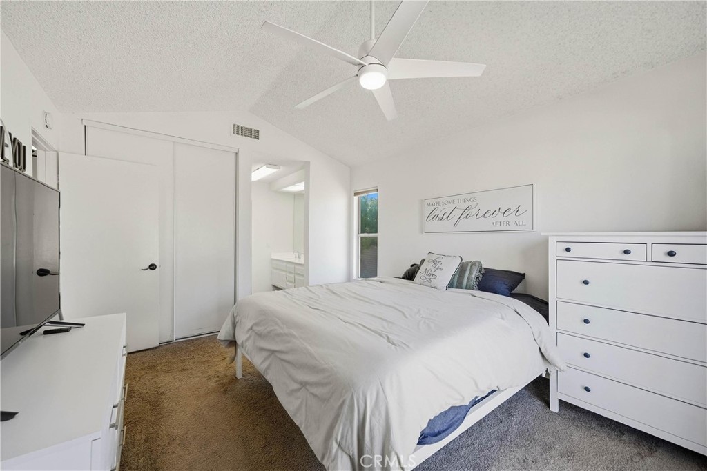 2401 Acorn Property Photo 19