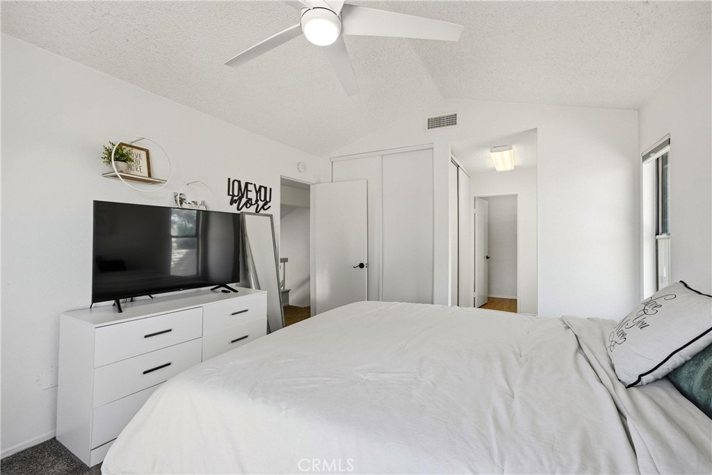2401 Acorn Property Photo 21