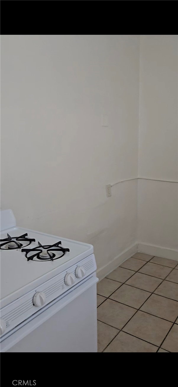 551 W 10th 10 Property Photo 9