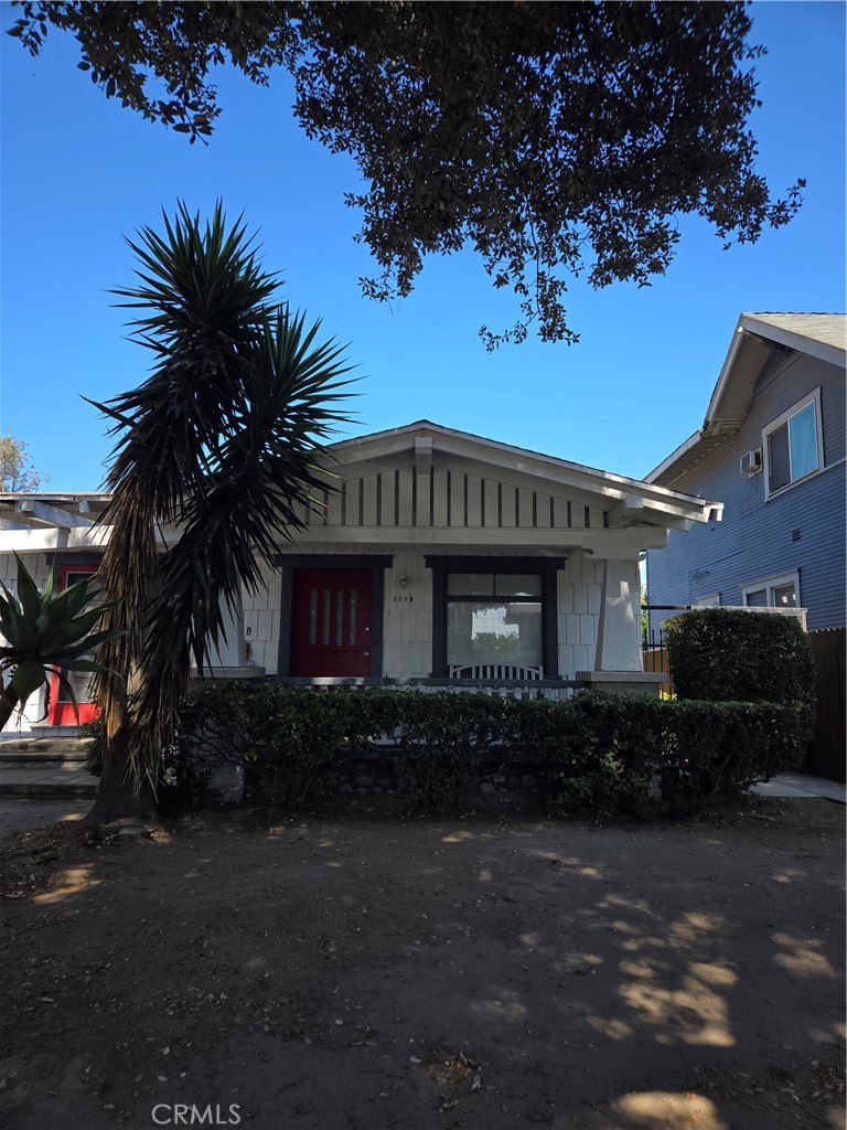 209 S Birch Street B Property Photo 1