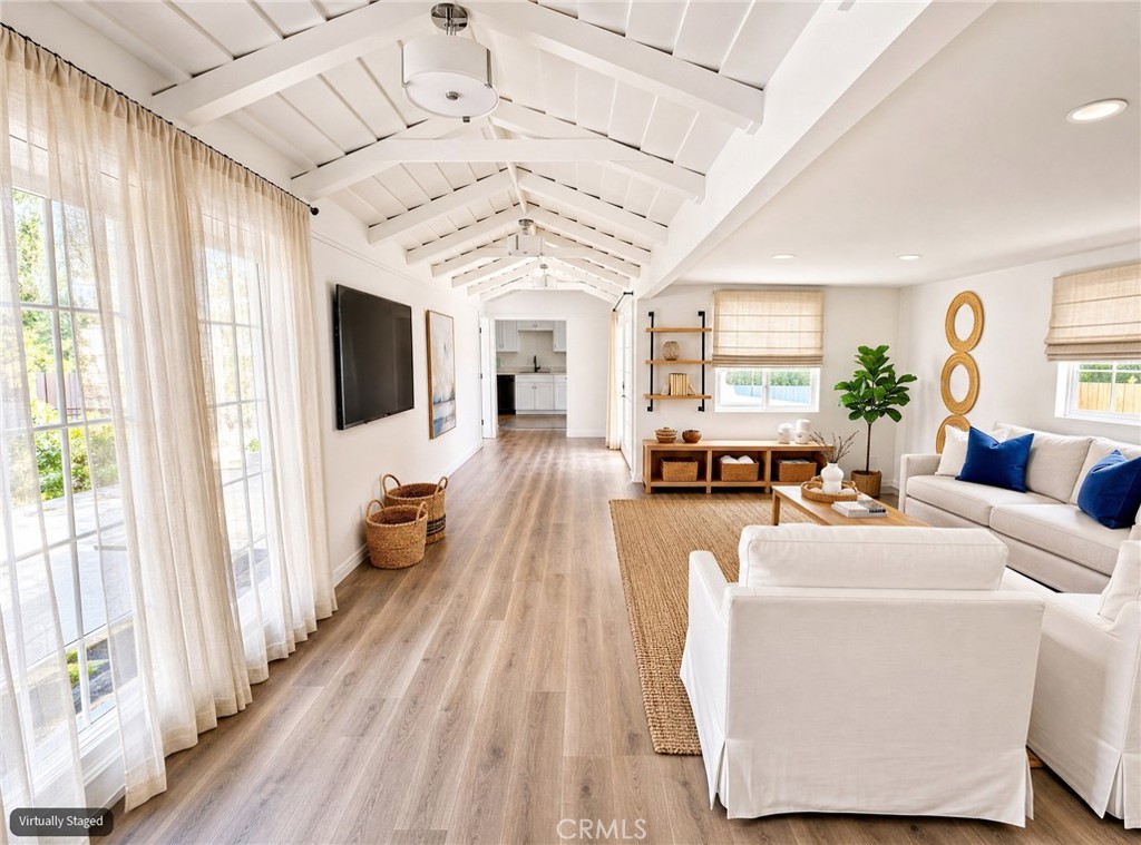 2653 Santa Ana Property Photo 10