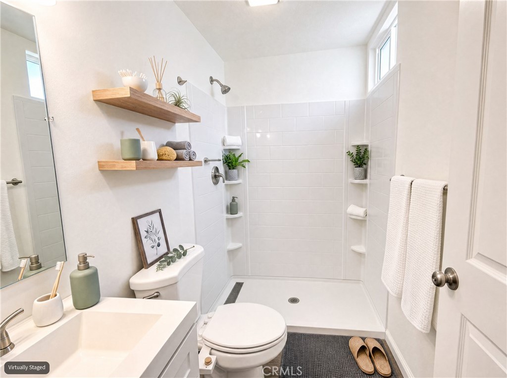 2653 Santa Ana Property Photo 15