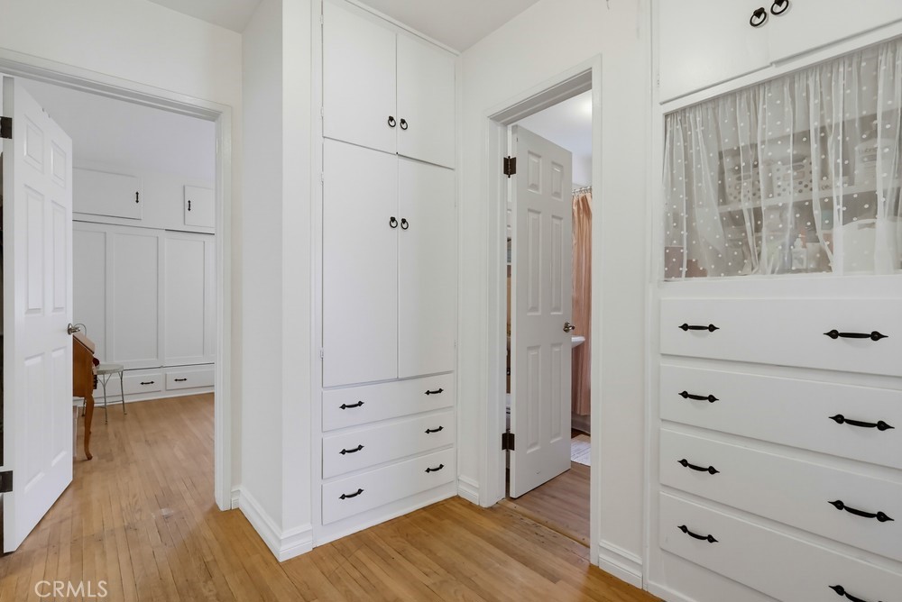 1366 Roycroft Property Photo 14