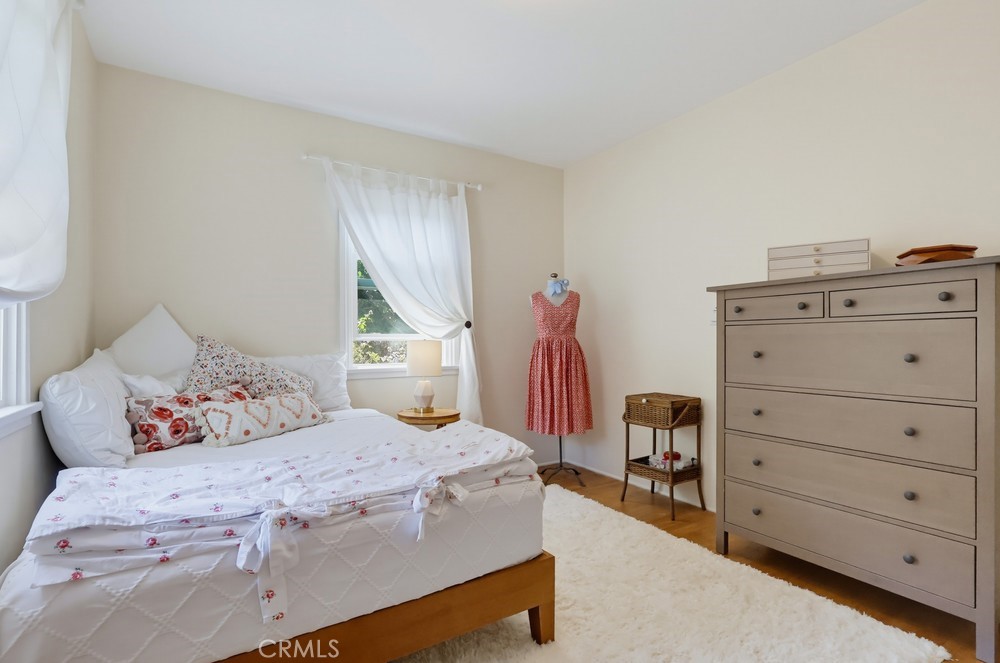 1366 Roycroft Property Photo 17