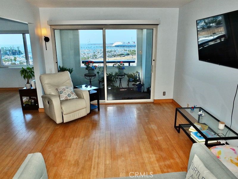 525 E Seaside Way 1007 Property Photo 13
