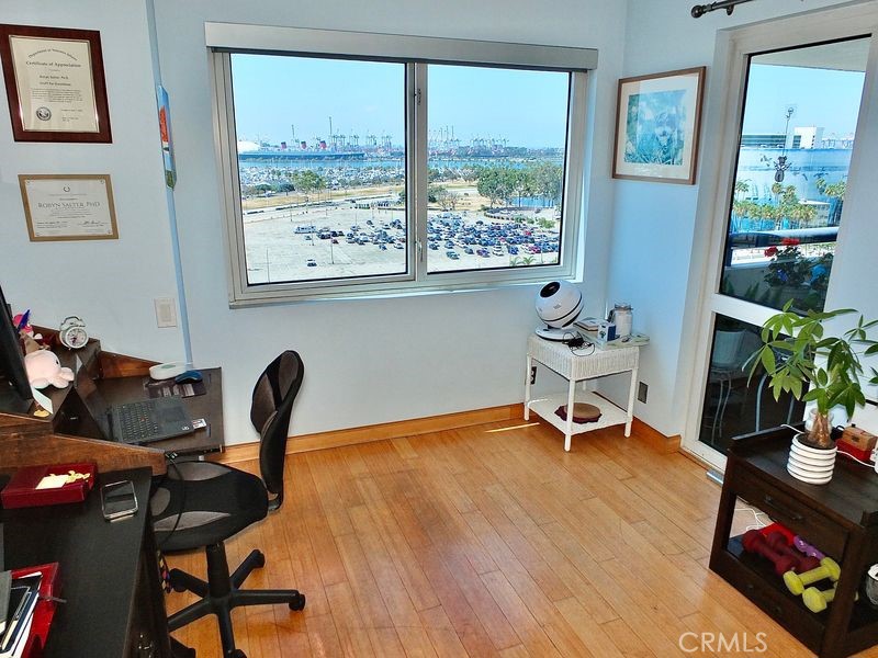 525 E Seaside Way 1007 Property Photo 15