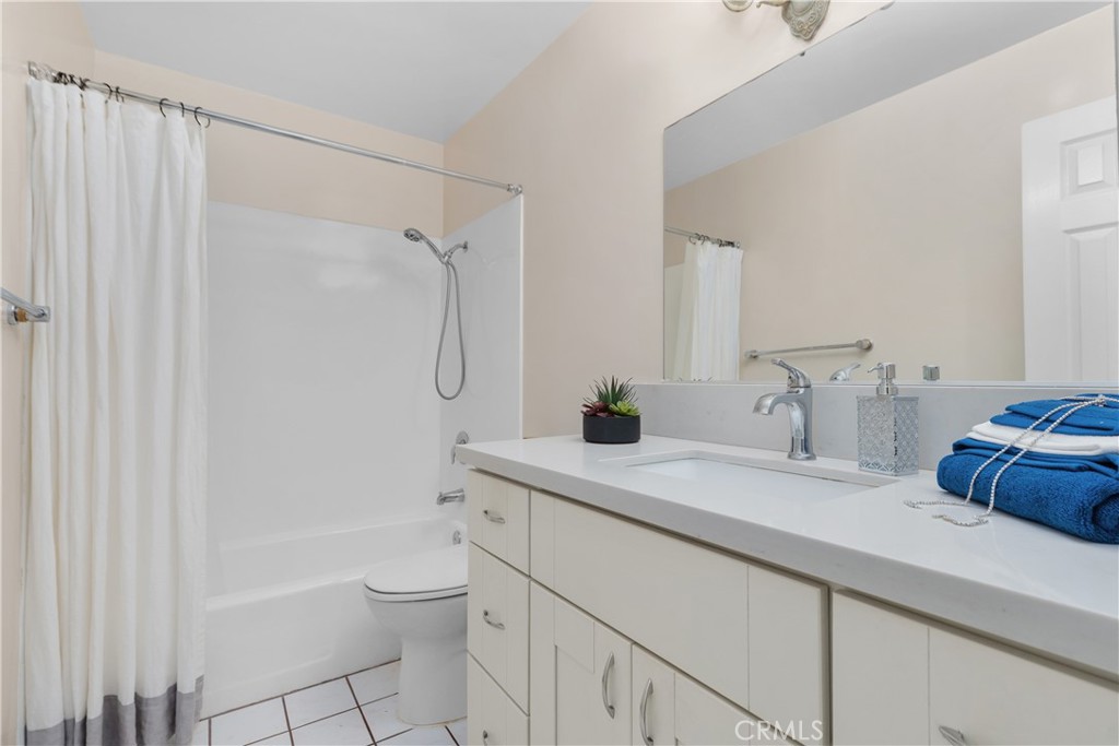 660 S Glassell Street 45 Property Photo 10