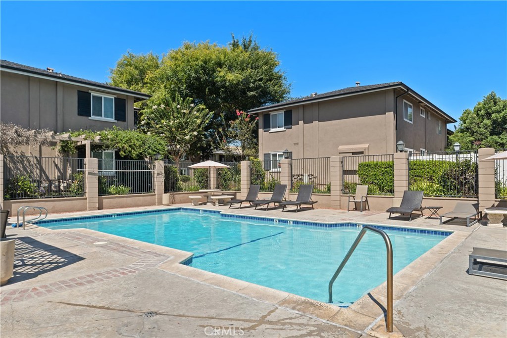 660 S Glassell Street 45 Property Photo 16