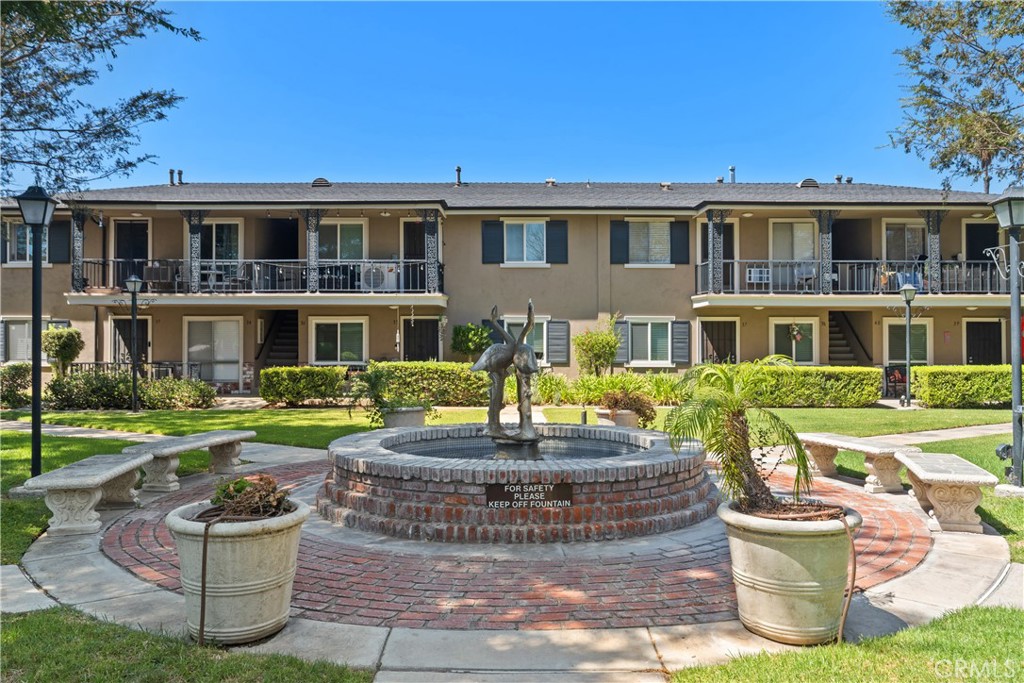 660 S Glassell Street 45 Property Photo 22