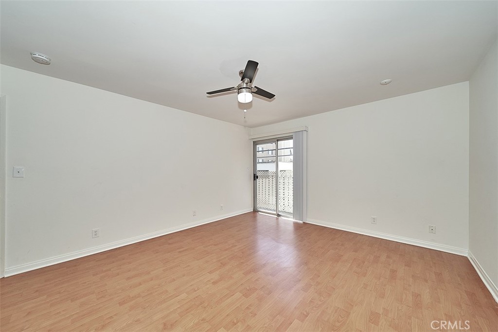 433 S Manhattan 213 Property Photo 14