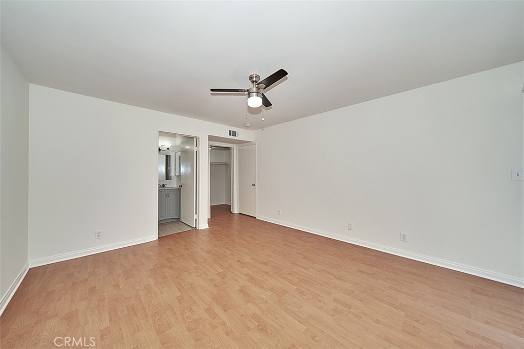 433 S Manhattan 213 Property Photo 16