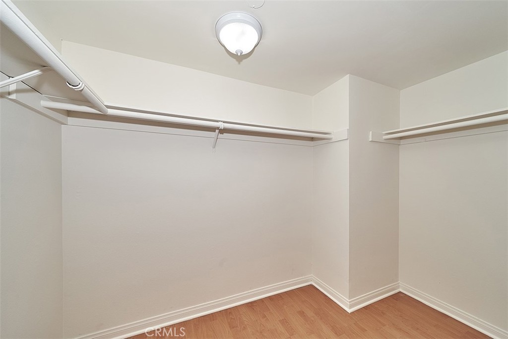 433 S Manhattan 213 Property Photo 18