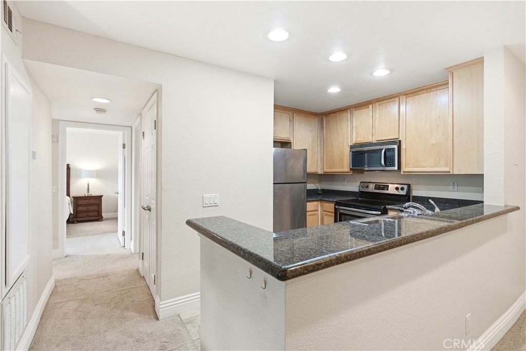 2380 Del Mar Way 305 Property Photo 5