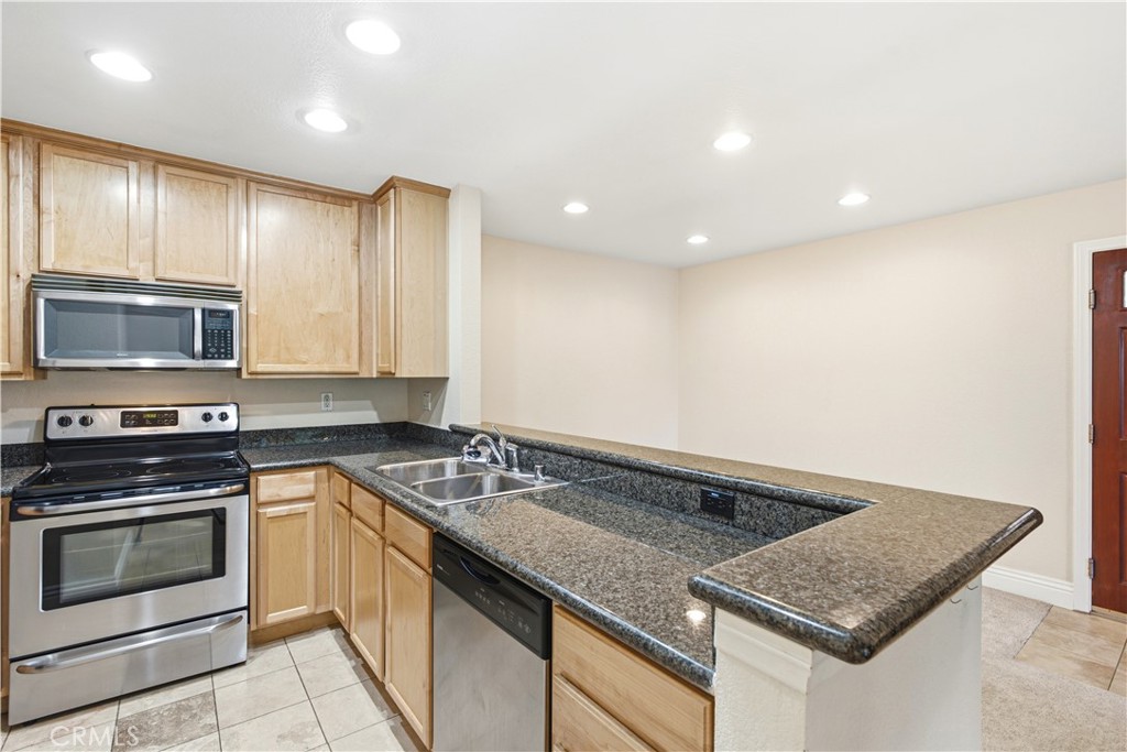 2380 Del Mar Way 305 Property Photo 6