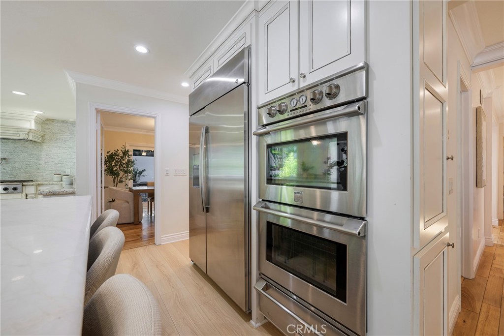 511 S Weymouth Court Property Photo 13