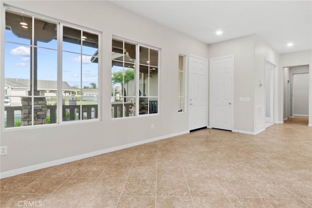41733 Hollister Property Photo 29