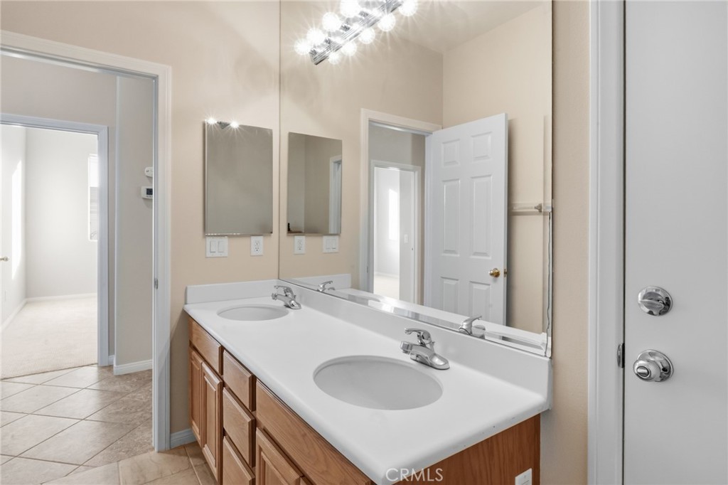 41733 Hollister Property Photo 42