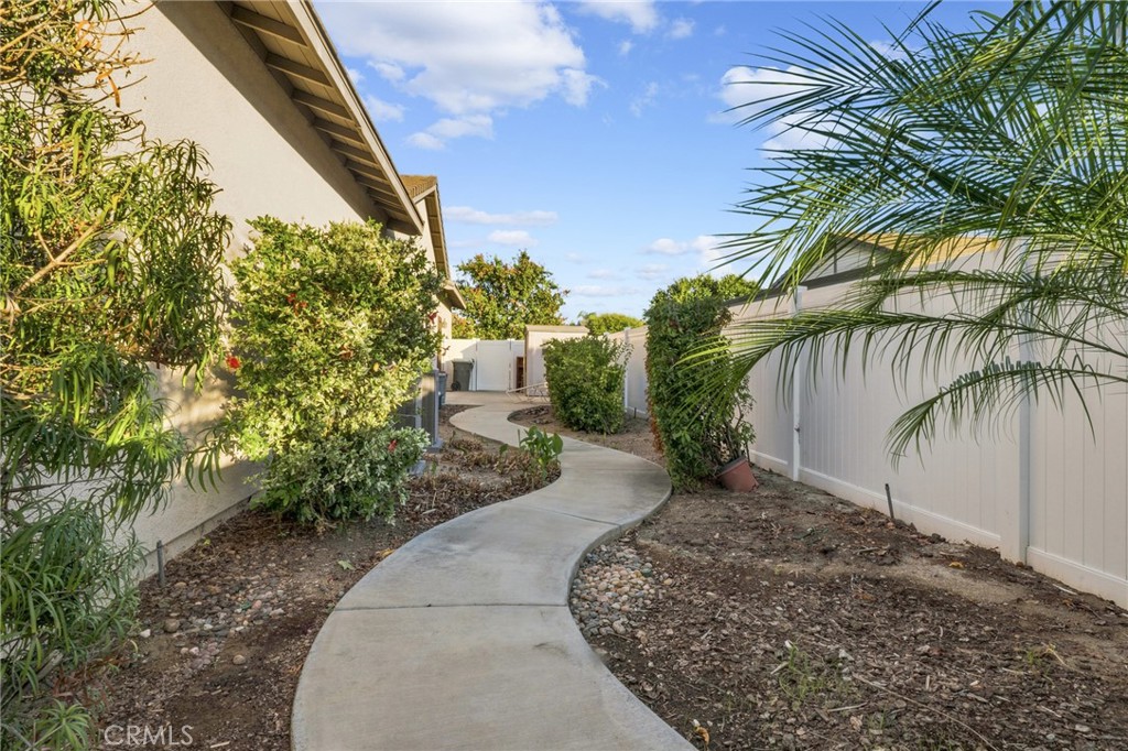 41733 Hollister Property Photo 47