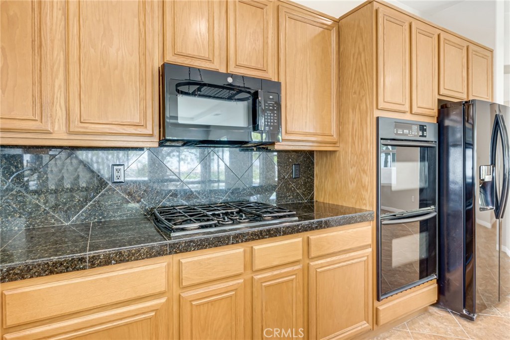41733 Hollister Property Photo 58