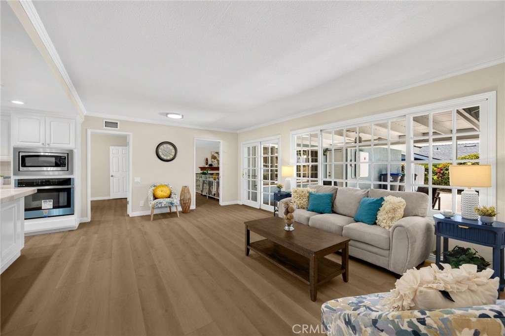 1449 La Canada Drive Property Photo 8