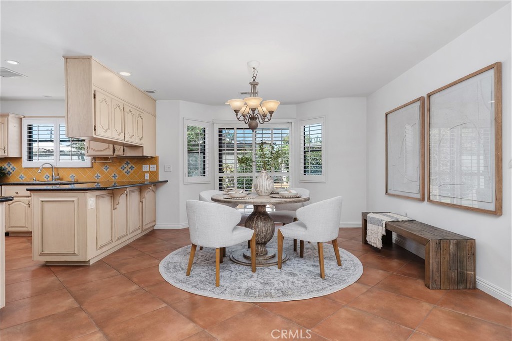 986 Post Road Property Photo 19