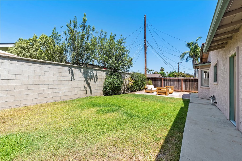 986 Post Road Property Photo 42
