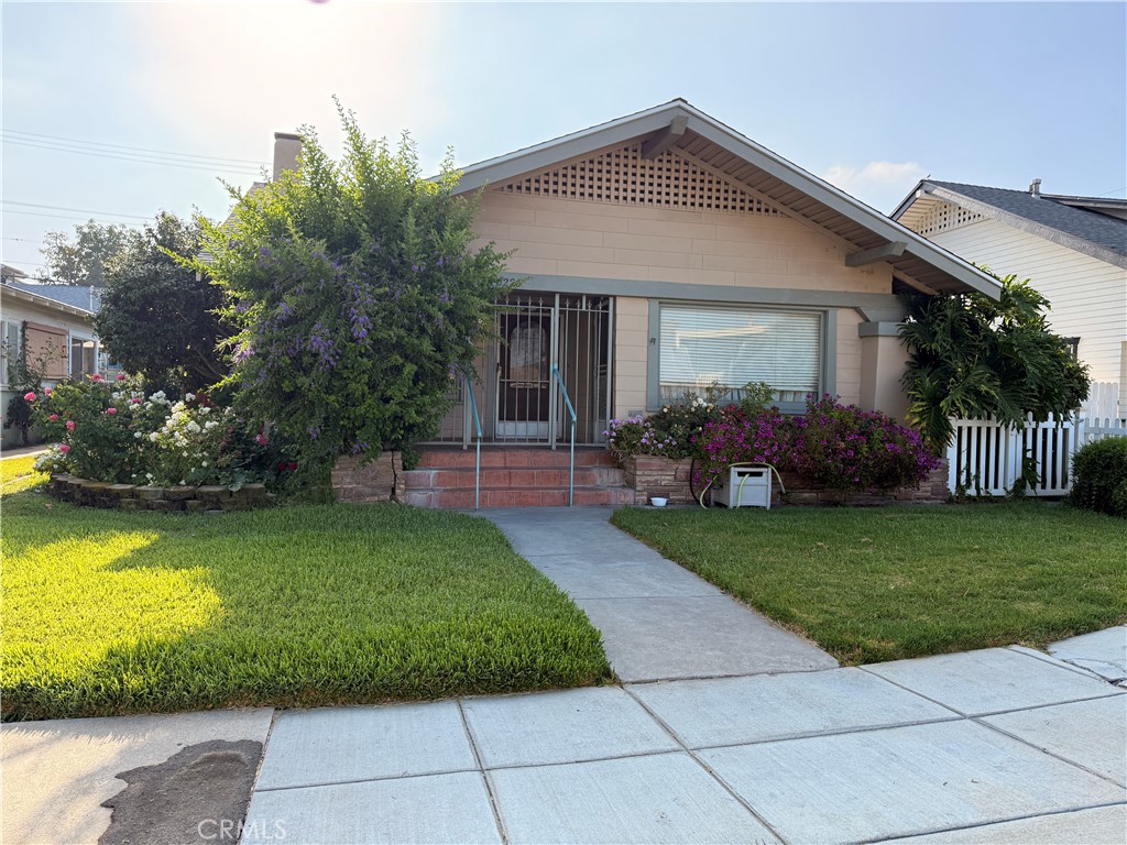6226 Comstock Property Photo 1
