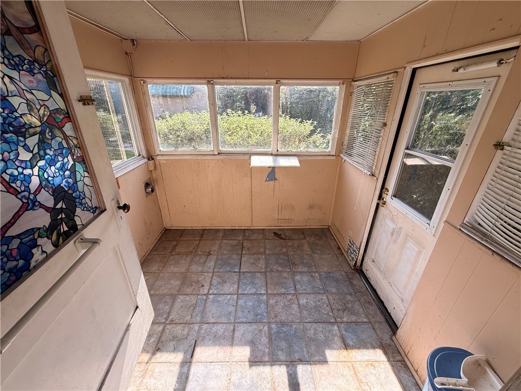 6226 Comstock Property Photo 16
