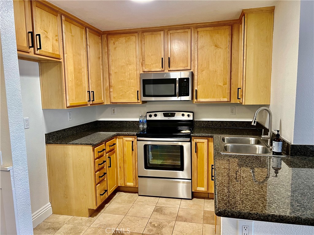 2320 Del Mar Property Photo 5