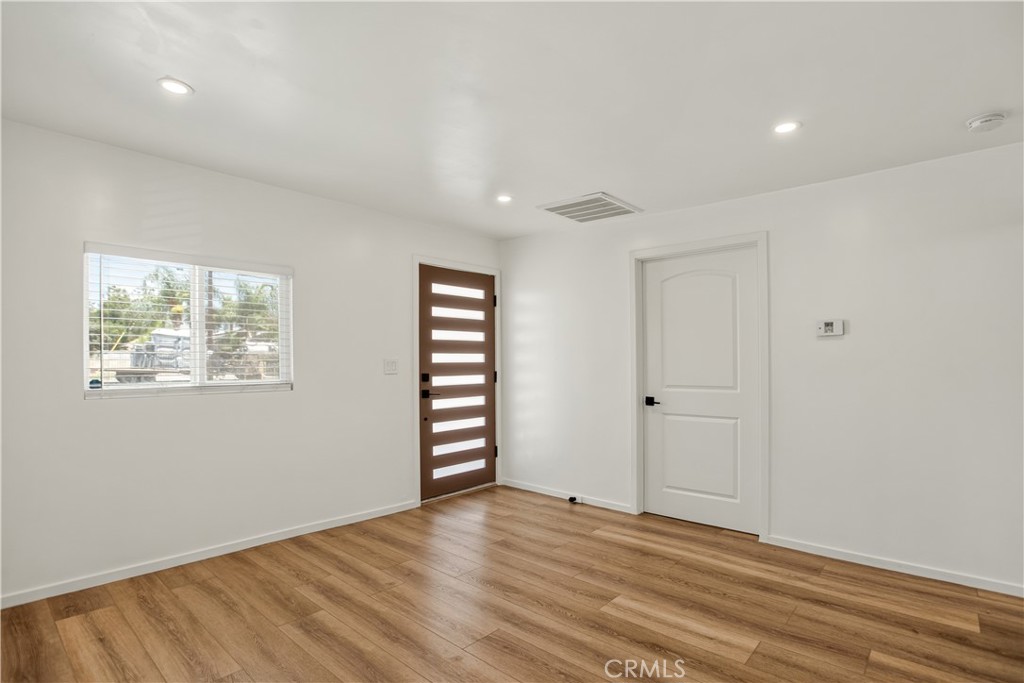 1219 Spruce Property Photo 9