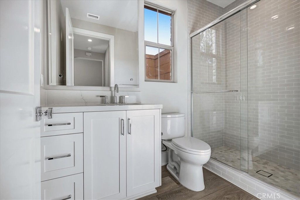 212 Mistwater Property Photo 4