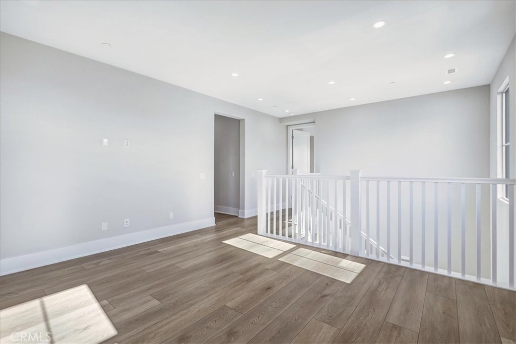 212 Mistwater Property Photo 23