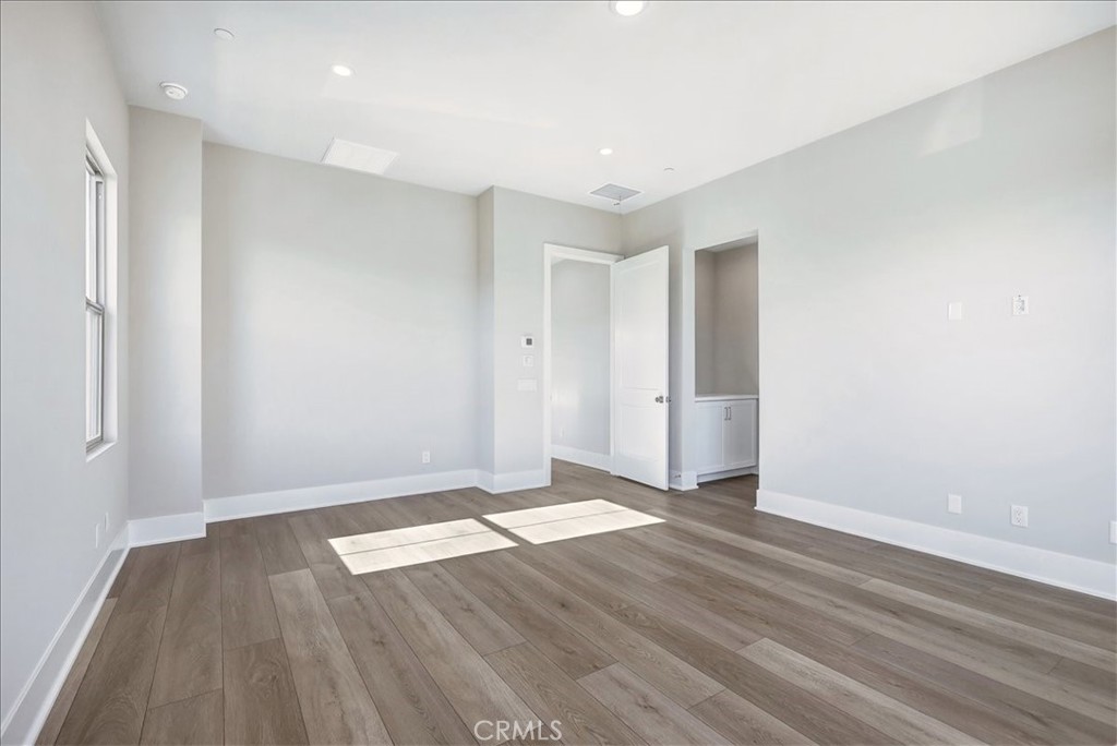 212 Mistwater Property Photo 25