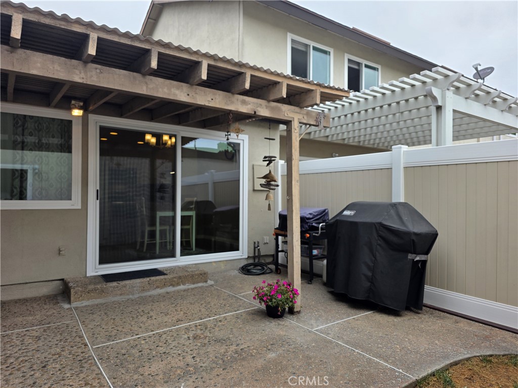 11043 Sherman Way Property Photo 18